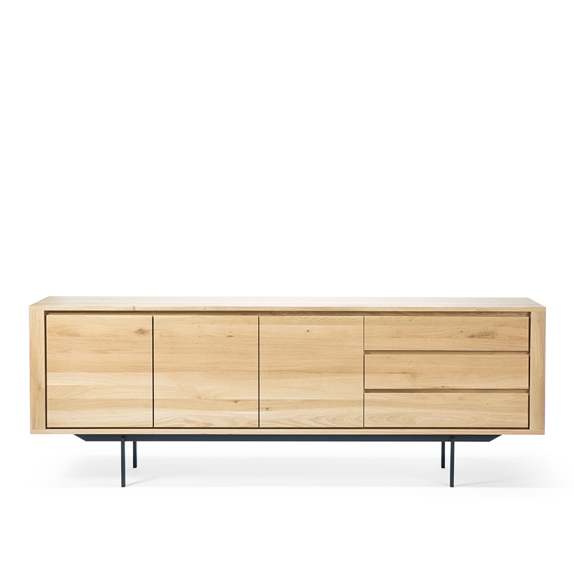 Ethnicraft - Oak Shadow Sideboard - Skänkar och sideboards - Alain Van Havre - Träfärgad - Metall/Trä